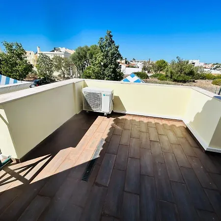 فيلة Ferreiras *